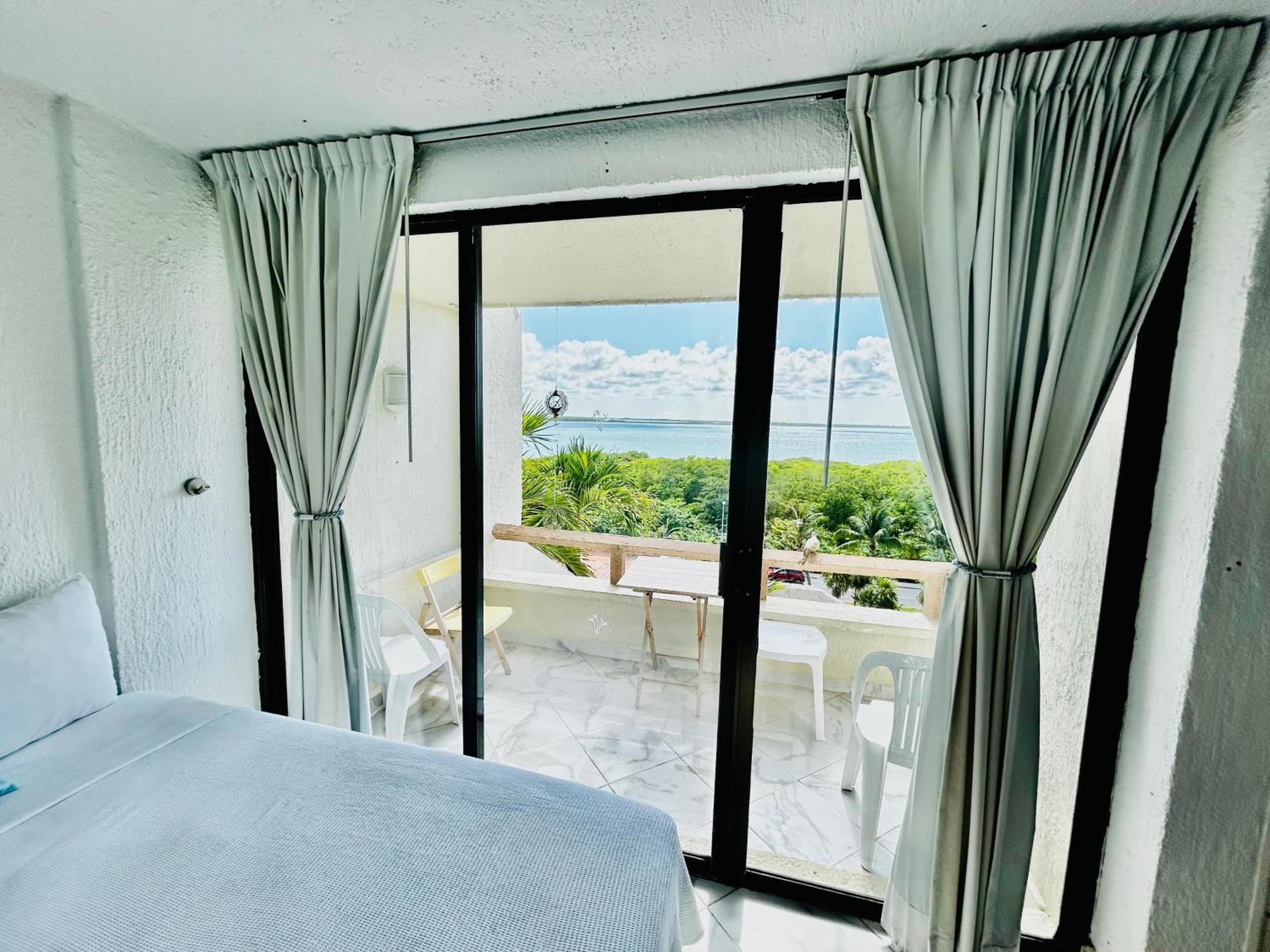 Solymar Beach Condos Канкун Стая снимка