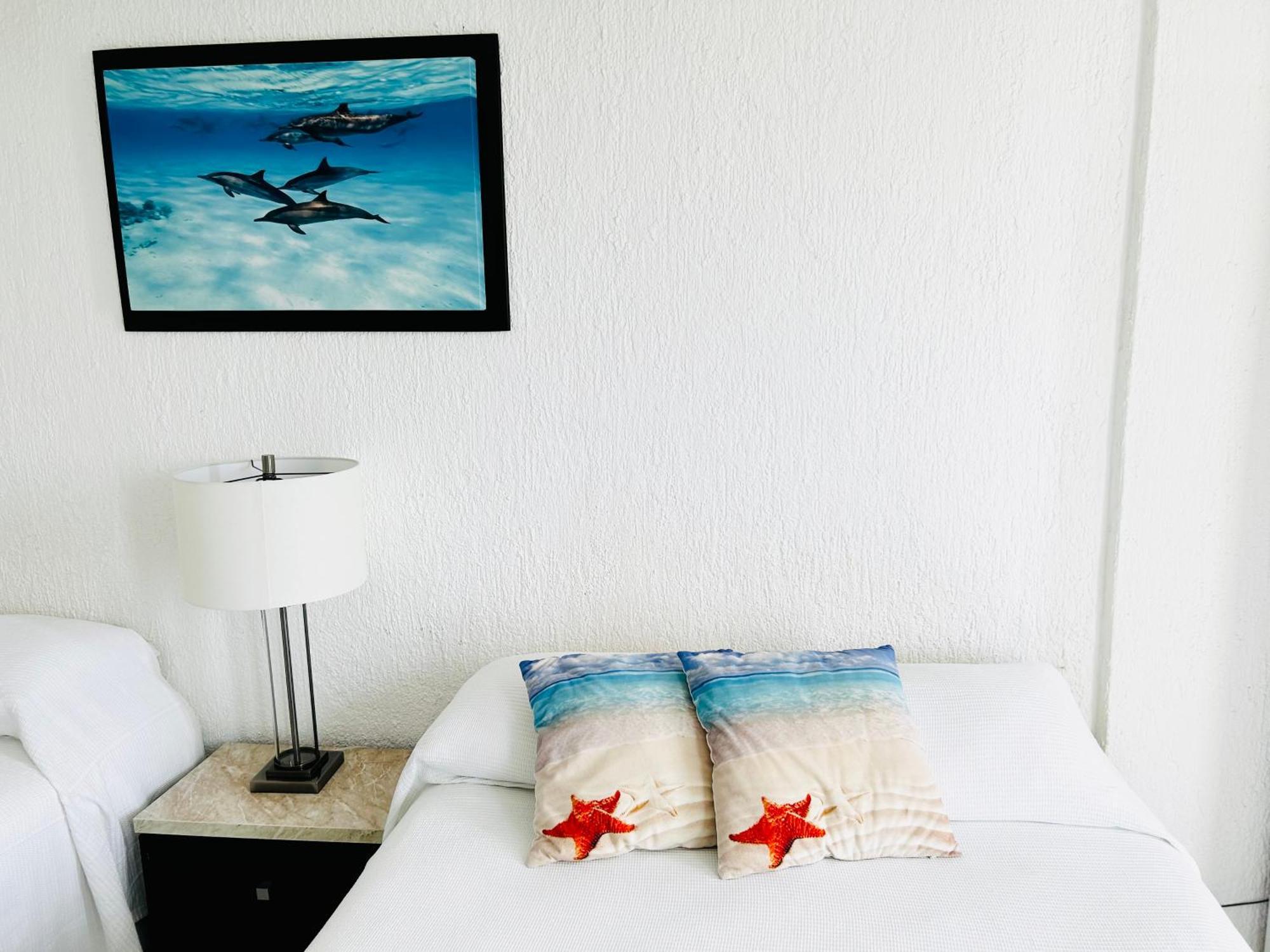 Solymar Beach Condos Канкун Стая снимка