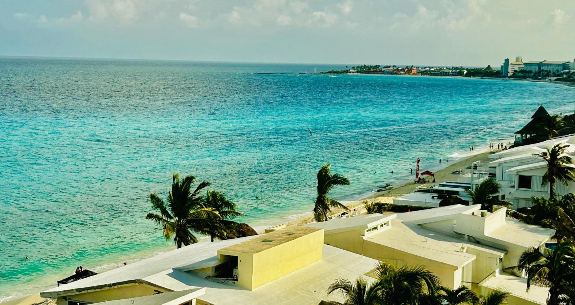 Solymar Beach Condos Канкун Екстериор снимка